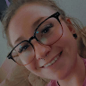 Meet your Posher, Romy